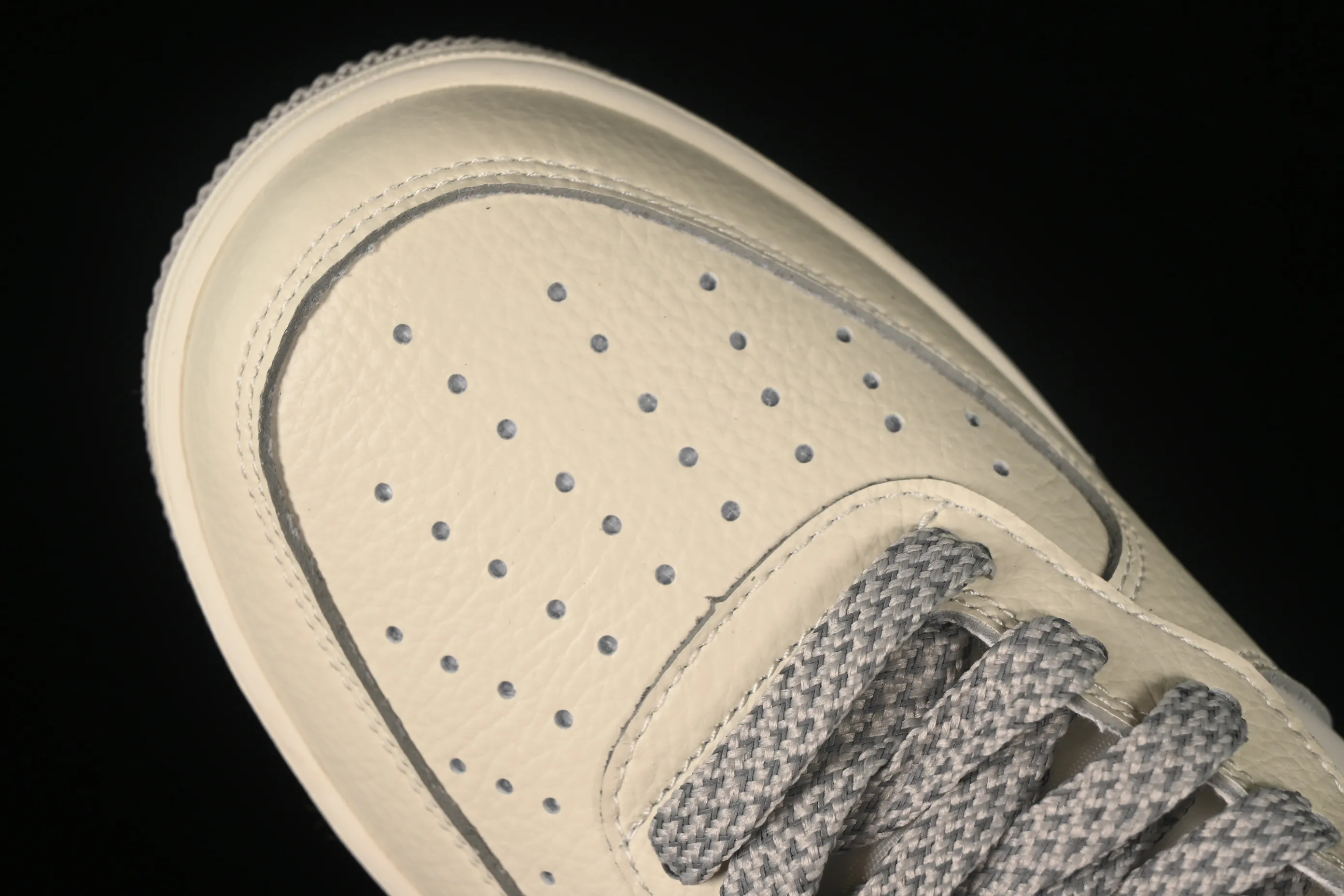 All categories Nk Air Force 1 Air Force series Nk Air Force 1 Mid Air Force mid-top Nk Air Force 1'07 Mid gray pearlescent small hook Air Force One mid-top casual sneakers SG2356-806